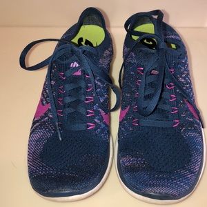 Nike womens free run flyknit lightly worn size 7